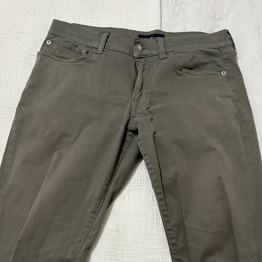 Lucky brand 121 slim army green pants
